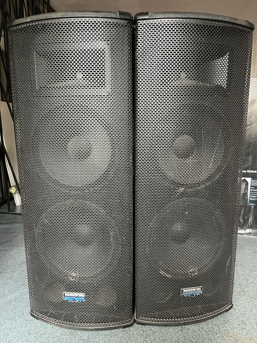Професійна акустика Mackie S225 та підсилювач Crest Audio Vs900