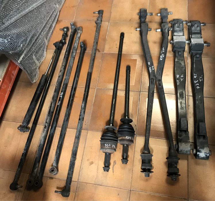 Eixos, pinhas diferencial, braços, túneis, etc. Range Rover P38