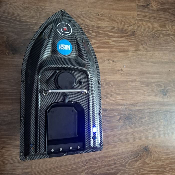 Łódka Zanętowa FLYTEC D13 Carbon 12000 Mah