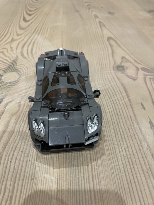 Auto Pagani LEGO