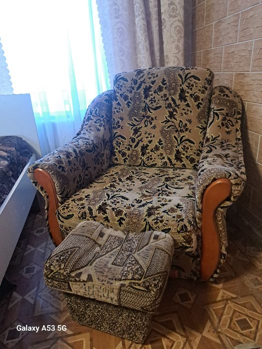 Диван,кресла,пуфы срочно !!!