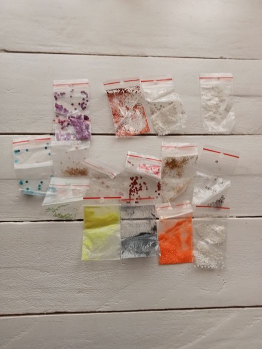 Zestaw brokatów i ozdób