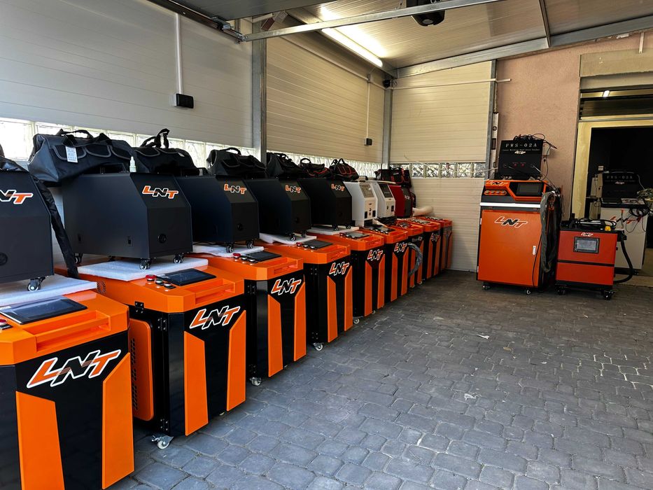Spawarka laserowa 1500W 4w1 podajnik drutu od ręki
