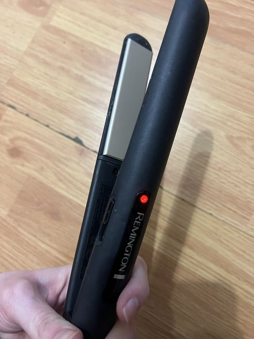 Випрямляч Remington