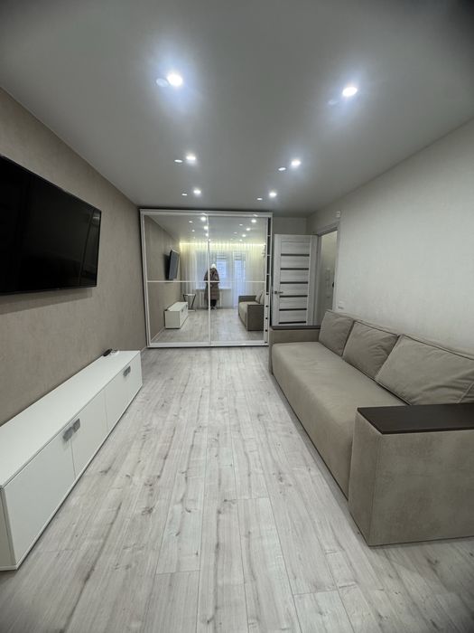 Оренда 1 кімн.кв в центрі  Південного мкр-ну Ремонт 5/9