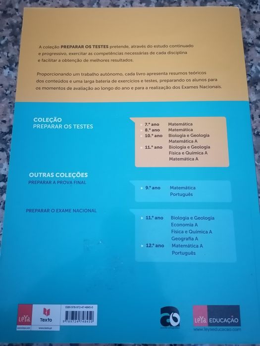 Vendo livro para preparação de testes, de Matemática A, do 11°ano