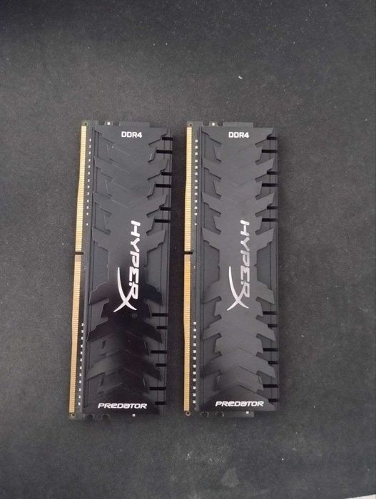 Kingston HyperX Predator DDR4 3200 MHz 2×8