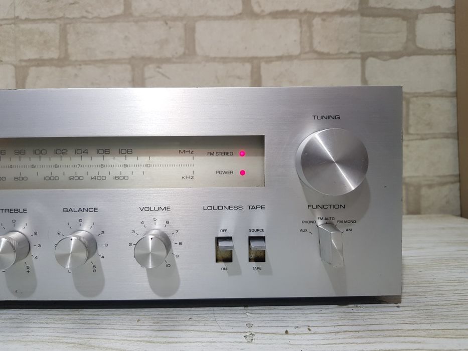 FM/AM Стерео ресивер/підсилювач Yamaha CR-200 2x25 Вт б/у з  Німеччини