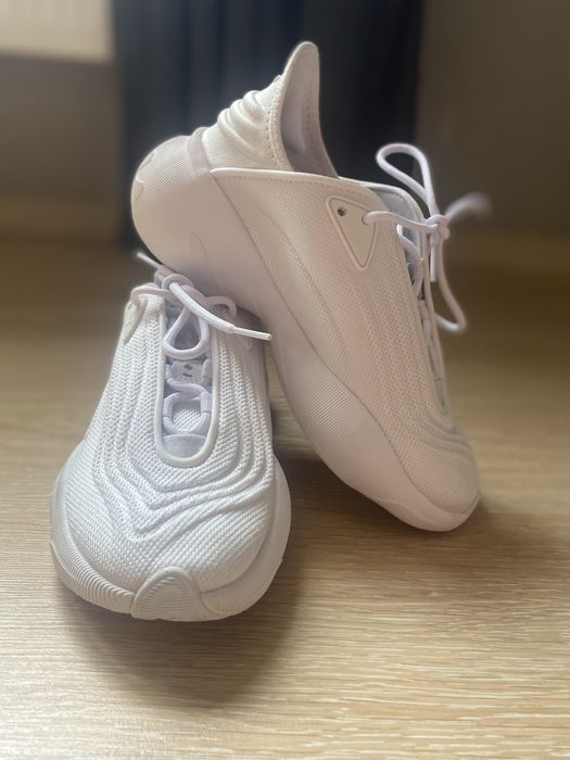 Кросівки фірмові adidas adirondack sltn