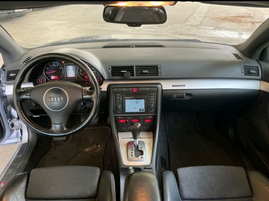 Audi A4 3.0 V6 220CV S-Line 4x4 viatura Rara, GPS, Caixa Automática patilhas no volante, Full Extras. Aceita-se troca por mota (Leia toda a Descrição)