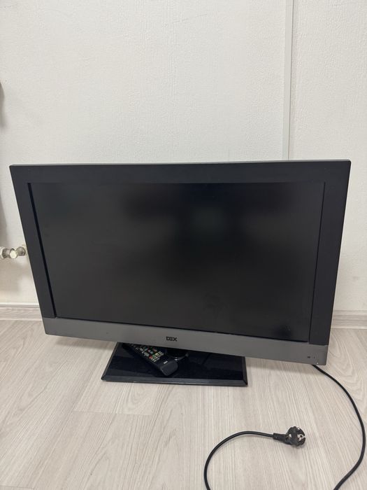 Телевізор DEX LT3250TS
