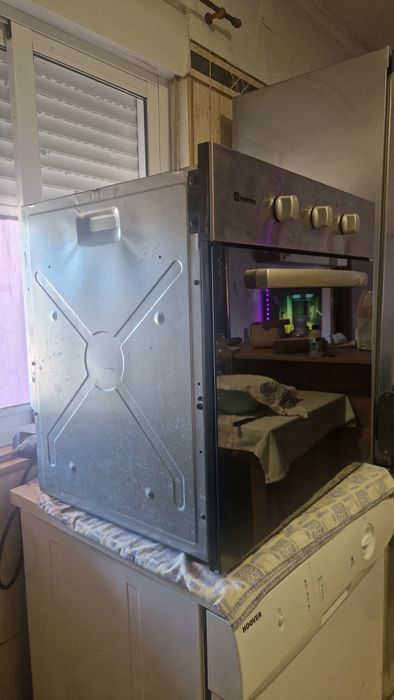 Forno Eléctrico a funcionar