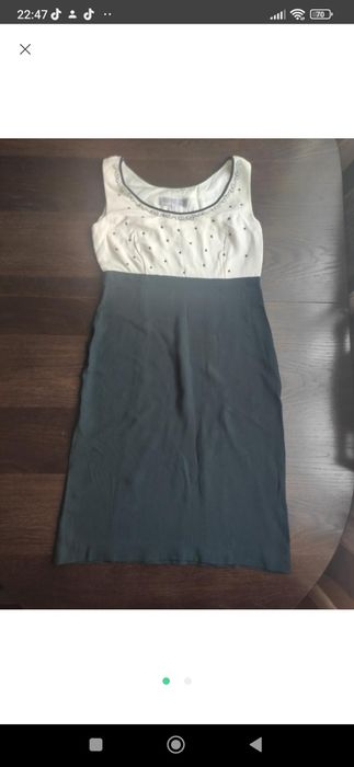 Плаття легеньке з бісерною вишивкою