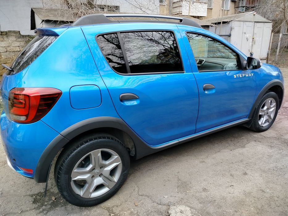 Продам легковой автомобиль