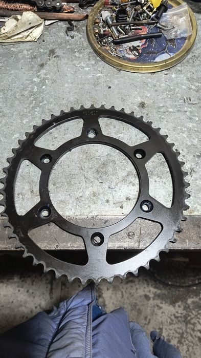 Продам зірку на 50 зубов 520т. Нова!