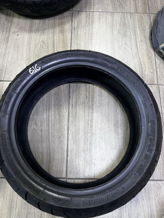 Шина до мотоцикла 180/55-17,Bridgestone Battlax bt021