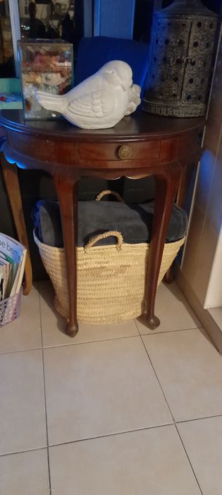 Side Table64553047376385120