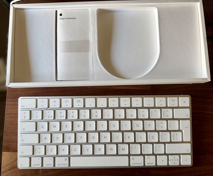 Magic Keyboard Apple