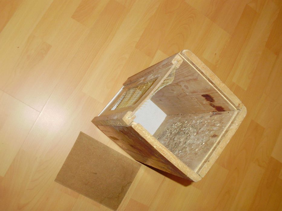 Клітка для малих папуг транспортна.