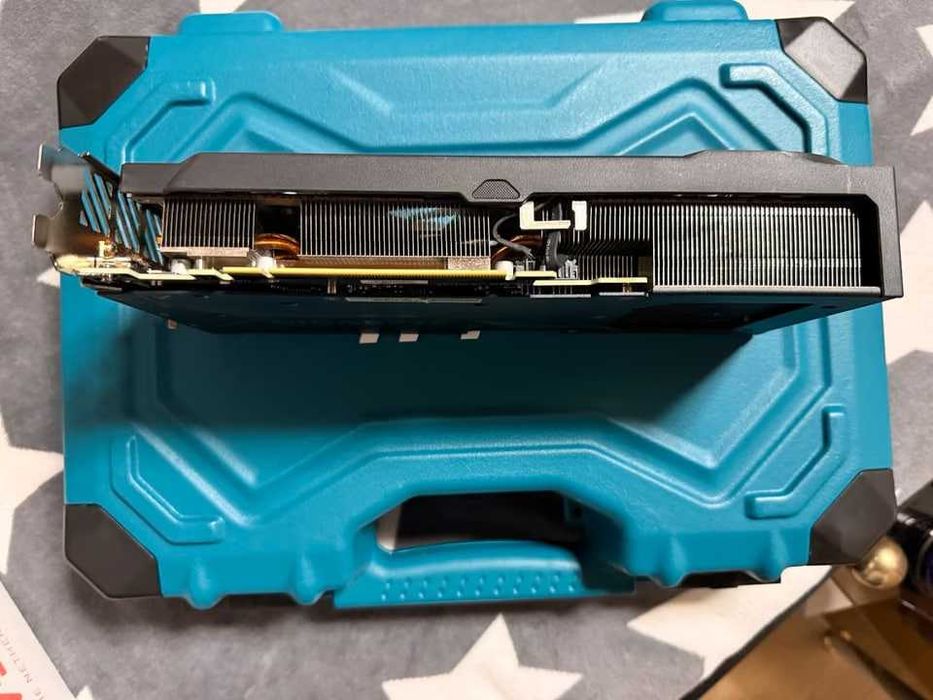 Gigabyte GeForce RTX 4070 OC 12GB - potężny upgrade do gier, OVP