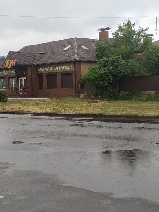 Земельна ділянка 10 соток, вулиця Українська 87.