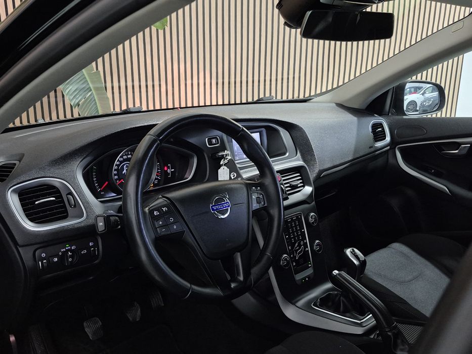 Volvo V40 1.6 D2 - 113.000KM | GARANTIA | NACIONAL