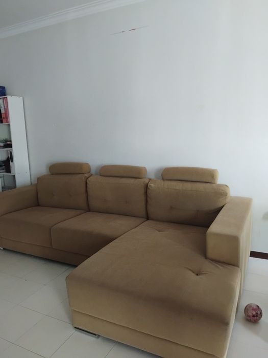 Sofa,  em bom estado, confortável