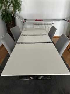 Mesa de Jantar com 4 Cadeiras