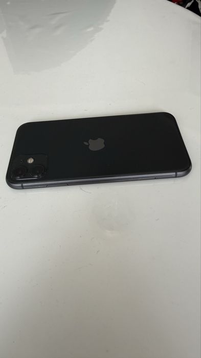 Iphone 11 в хорошому стані