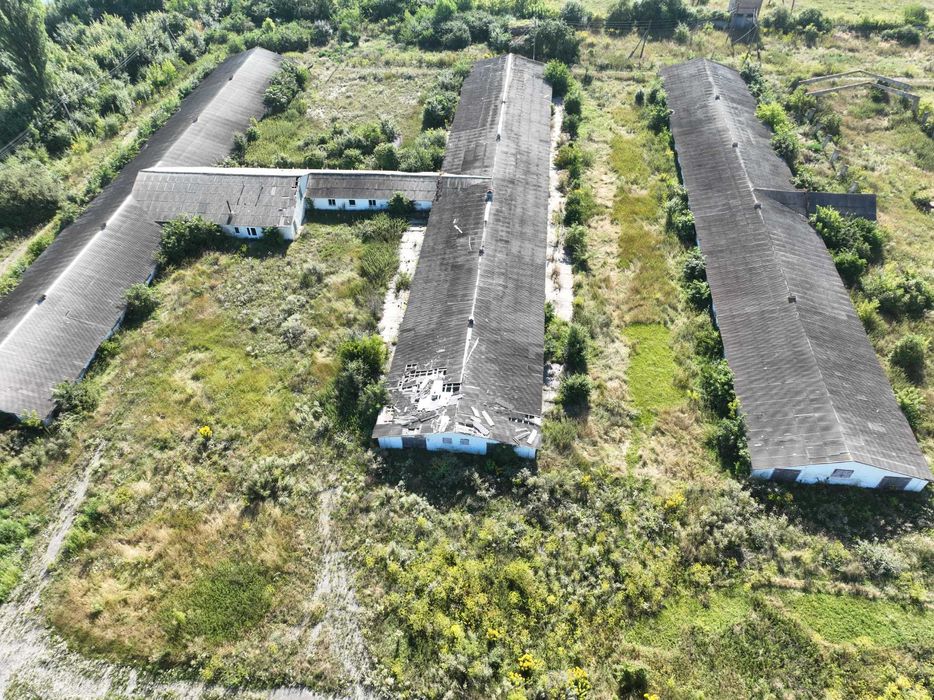 комплекс будівлі ферми