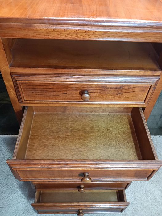 Móvel de madeira sólida com 5 gavetas, ideal para guardar roupas e ace