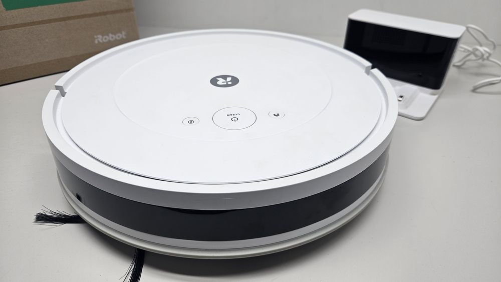 iRobot Roomba Combo Essential robot  nie ładuje