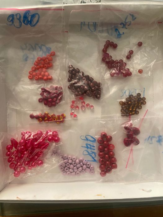 Бісер для шиття та плетіння