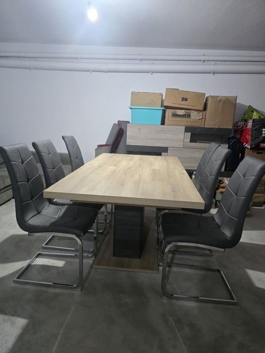 Mesa de Jantar Extensível c/ 6 cadeiras