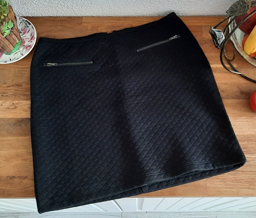 Spódnica ołówkowa Carry czarna grubsza z zamkiem