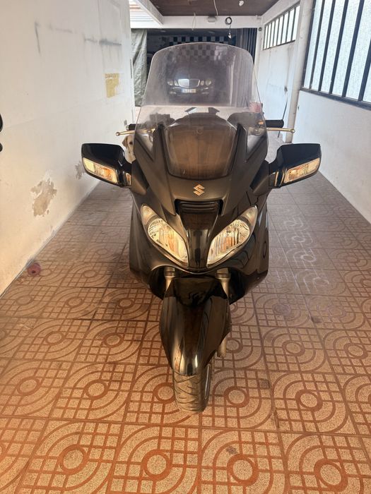 Suzuki Burgman 650 Executive