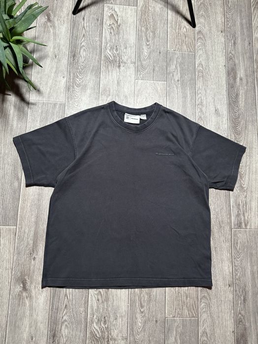 Футболка Adidas x Pharell Williams Humanrace Cropped Tee