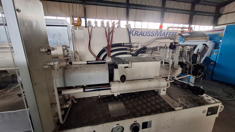 Maquinas de injeção plastico Krauss maffei