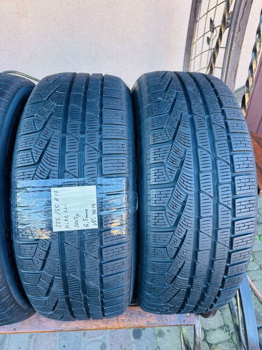 Шини зимові 225/55 R17 (97H) Pirelli Sottozero