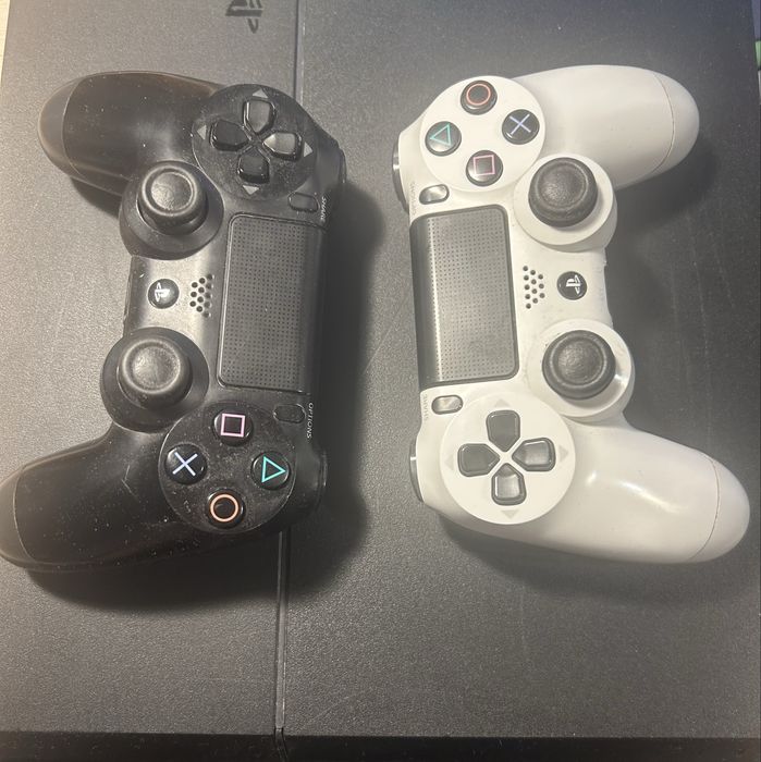 Ps4 stan bdb +1pad + gry