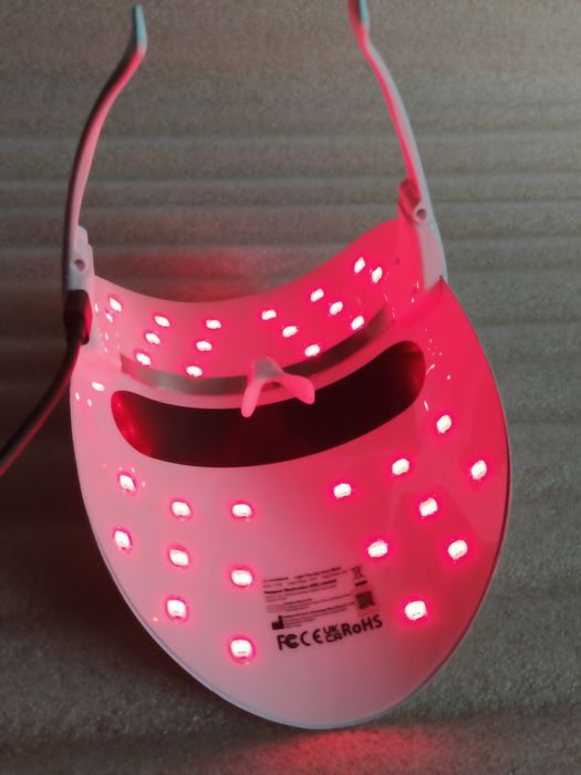 Світлодіодна LED маска Hangsun Light Therapy FT350