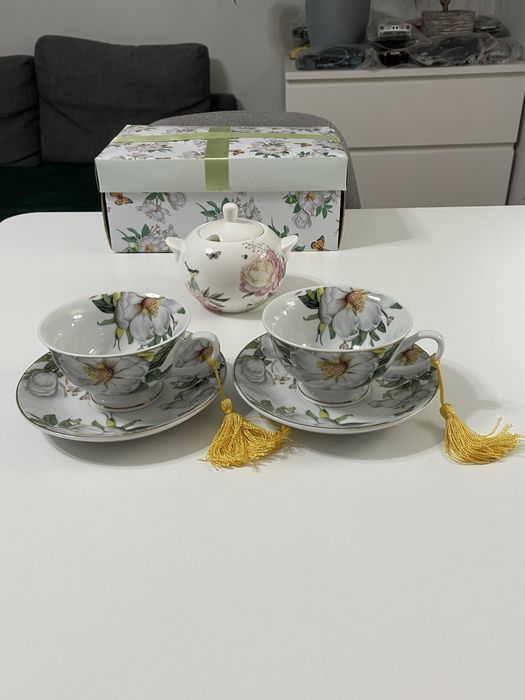 Rosalinda 2 filiżanki do kawy ze spodkami Altom komplet + Cukiernica 1