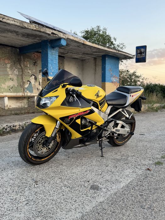 Honda cbr 929 rr