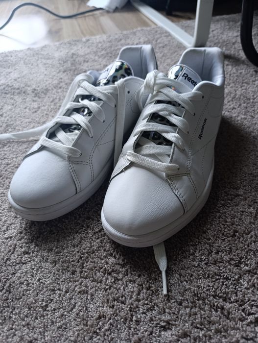 Sprzedam Reebok białe