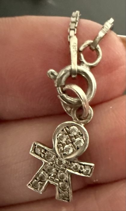 Conjunto Anel grosso e fio prata escovada com menino brilhantes