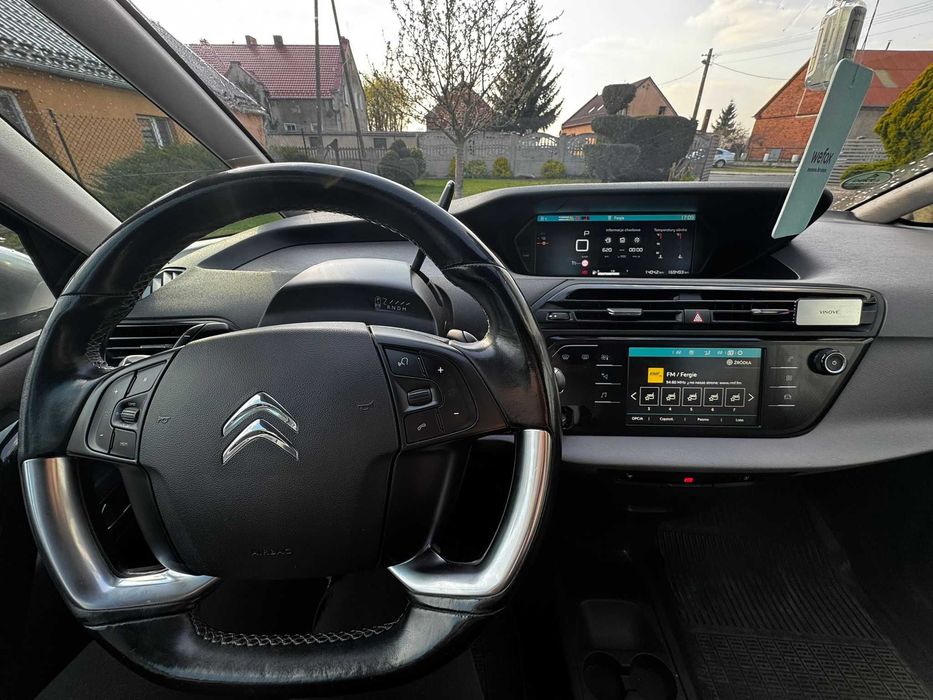 Sprzadam samochód citroen c4 picasso