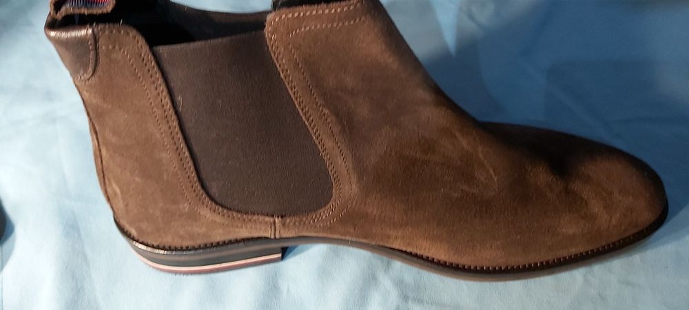 Tommy Hilfiger sztyblety 45 Suede Chelsea skórzane wygodne brązowe