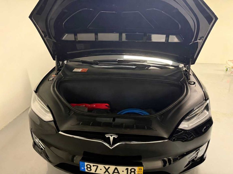 Tesla Model X 100D (60 000 km)