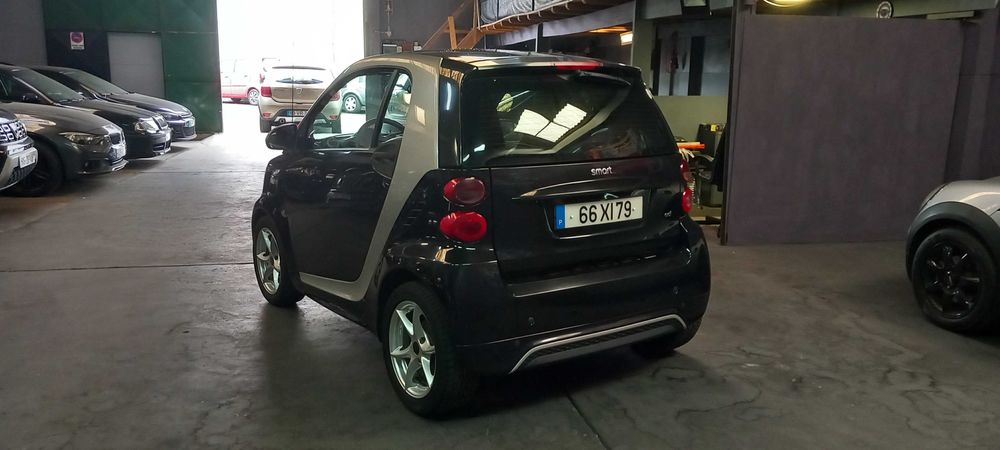 Smart ForTwo CDI + Direção Assistida + Passion