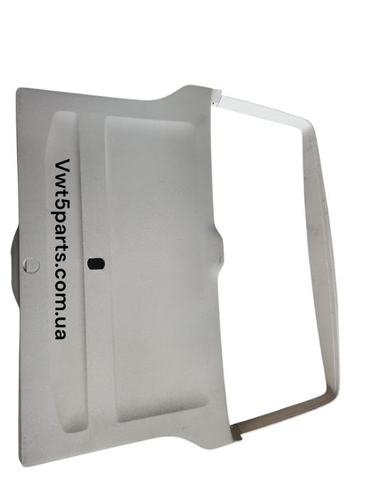 Пластик задньої ляди VW T5 T6 T6.1 MULTIVAN, Caravelle Фольксваген